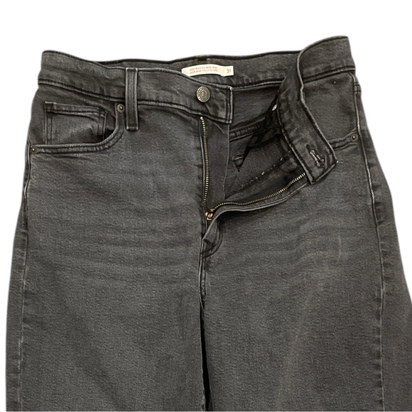 Levi’s 31 Washed Black High Waisted Mom Jeans 90s Tapered - Picture 5 of 10